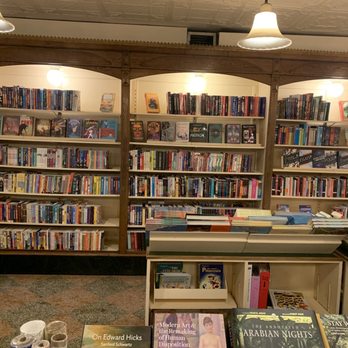 Corner Bookstore - Bookstores Near Me - New York, New York