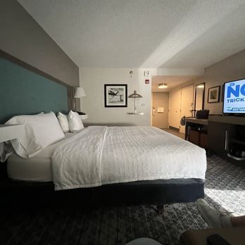 Hampton Inn Kansas City-Lee's Summit - Hotels Near Me - Lee's Summit, Missouri