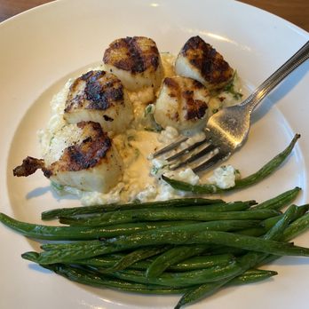 Seasons 52 - Caramelized Grilled Sea Scallops - Seafood Near Me - Buford, Georgia