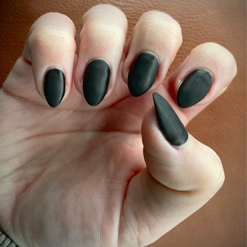 LA Nails Day Spa - Matte Black Gel Manicure - Nail Salons Near Me - Reading, Pennsylvania