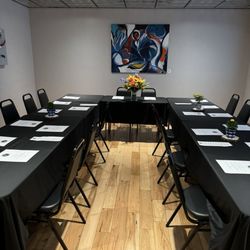 Post 25 Kitchen & Lounge