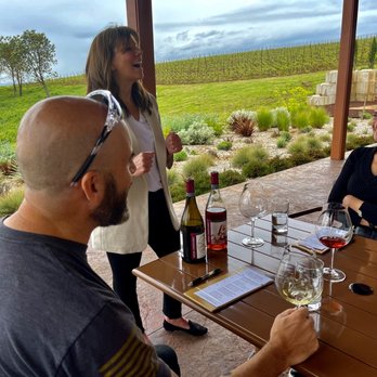 Nysa Vineyard - Wineries Near Me - Dundee, Oregon Nysa Vineyard - Wineries Near Me - Dundee, Oregon