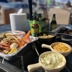 PJ Buckets Seafood - Cole Slaw Mac N Cheese Single and CRAB FEAST - SINGLE