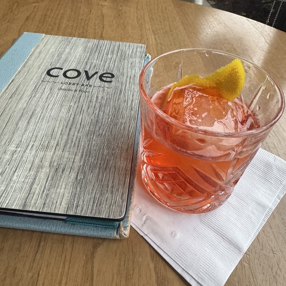 Cove Restaurant - Nagroni cocktail - Hotels Near Me - Miami, Florida Cove Restaurant - Nagroni cocktail - Hotels Near Me - Miami, Florida