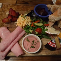 Markie Dans - Crofters Platter.