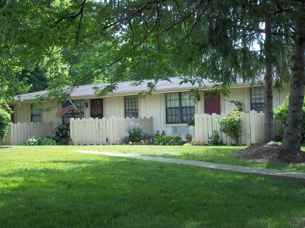 VICTORIA SQUARE APARTMENTS 911 Milton Blvd, Newton Falls, Ohio