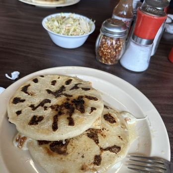 El Chalateco - Restaurants Near Me - Los Angeles, California