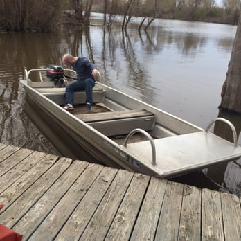 Houseboat Adventures - The boat from Le Bon Temp to drive around the swamp. - Boating Near Me - Breaux Bridge, Louisiana