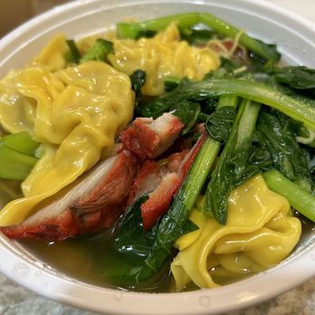 Royal Palace Restaurant - Char Siu Mein Soup - Cantonese Near Me - Honolulu, Hawaii