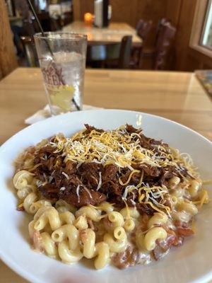 Tinkers Creek Road Tavern - American restaurant in Walton Hills, OH