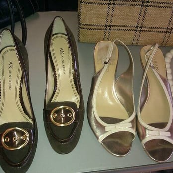 Arc's Value Village - AK and Franco Sarto - Used, Vintage & Consignment Near Me - New Hope, Minnesota