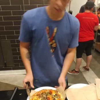MOD Pizza - This guy is in charge of making sure it goes out right! - Fast Food Near Me - Park City, Utah MOD Pizza - This guy is in charge of making sure it goes out right! - Fast Food Near Me - Park City, Utah