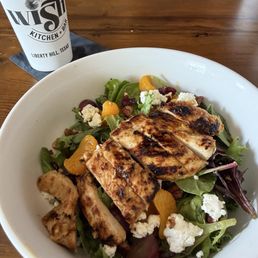 Delicious Mandarin Salad with grilled chicken breast...the chicken is tender, mouth watering grilled in an amazing marinade Delicious Mandarin Salad with grilled chicken breast...the chicken is tender, mouth watering grilled in an amazing marinade