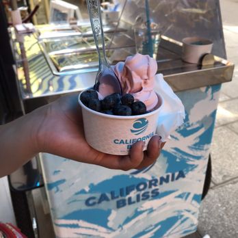 California Bliss - Ice Cream & Frozen Yogurt Near Me - Paris, 75