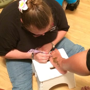 Moonlight Mehndi - Valorie at work - Tattoo Near Me Moonlight Mehndi - Valorie at work - Tattoo Near Me