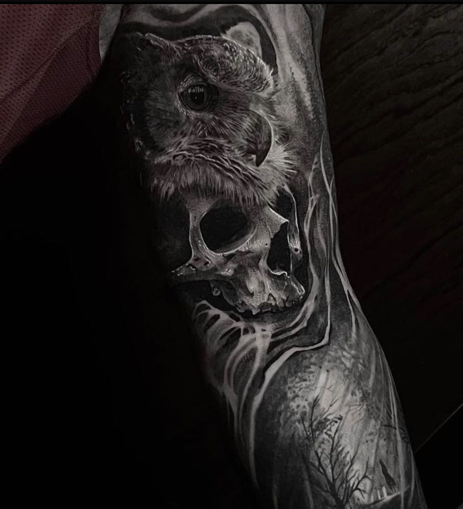 The Abyss Fine Art & Tattoo Studio Logo