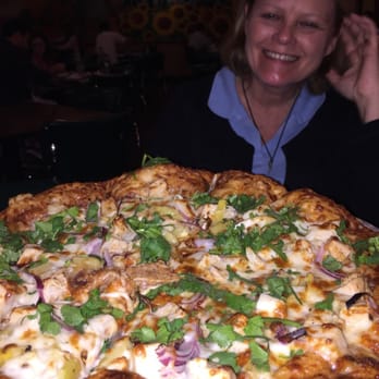 Gugliani's - BBQ pizza with pineapple added=DELICIOUS! - Italian Near Me - Houston, Texas Gugliani's - BBQ pizza with pineapple added=DELICIOUS! - Italian Near Me - Houston, Texas