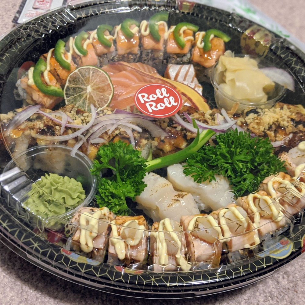 Bruce roll, Wortley roll, Torched press sushi BBQ eel, salmon sashimi, Scallop sushi