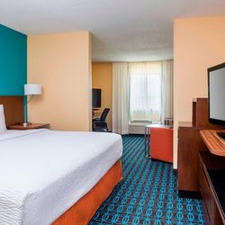 Fairfield Inn & Suites Victoria