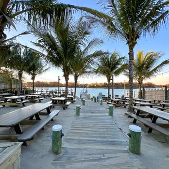 Rams Head Dockside - Outside - Beer Bar Near Me - Glen Burnie, Maryland