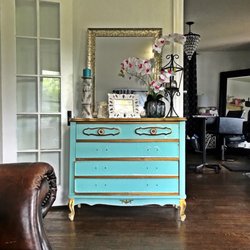 Salon Sorelle - Waiting area