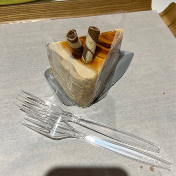 Paris Baguette - Mocha cake - Coffee & Tea Near Me - Queens, New York