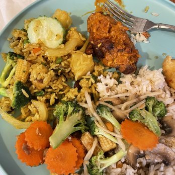 Thai Me Up - Pineapple fried rice, sautéed veggies, Massaman wings, brown rice - Thai Near Me - Seaside, Oregon Thai Me Up - Pineapple fried rice, sautéed veggies, Massaman wings, brown rice - Thai Near Me - Seaside, Oregon
