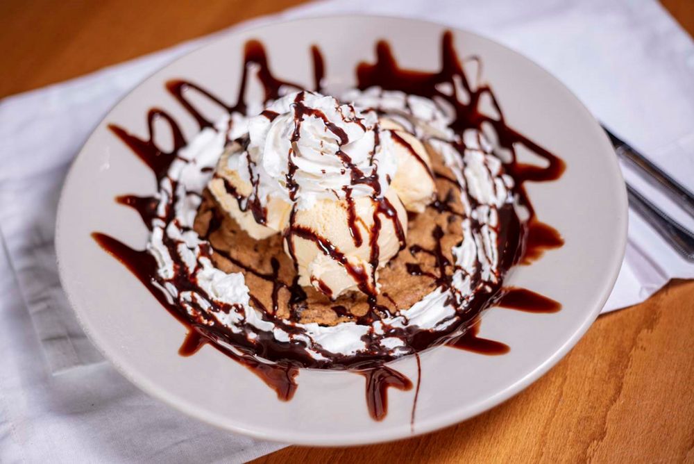 Order The Charlie Pie food online from Charlie Foxe's Pizza store, St. Charles on bringmethat.com
