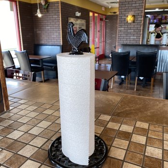 Bull Chicks - Restaurant area - Burgers Near Me - Baton Rouge, Louisiana
