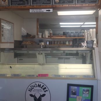 Moomers - Ice Cream & Frozen Yogurt Near Me - Traverse City, Michigan