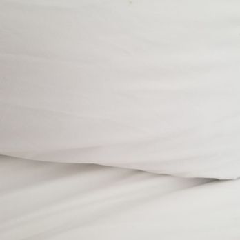 Hoteles Xtended Suites - Small stains on linens (cant see much from my phone cam) - Hotels Near Me - Mexicali, BCN