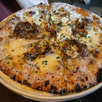 Great Gold - Mushroom pizza - New American Near Me - Truckee, California Great Gold - Mushroom pizza - New American Near Me - Truckee, California