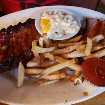 Jim 'N Nick's Bar-B-Q - Ribs, brisket and Mac n' cheese with fries - Barbeque Near Me - Conyers, Georgia Jim 'N Nick's Bar-B-Q - Ribs, brisket and Mac n' cheese with fries - Barbeque Near Me - Conyers, Georgia