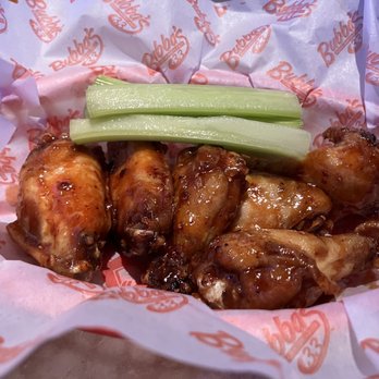 Bubba's 33 - Raspberry Chipotle Wings - Pizza Near Me - The Colony, Texas