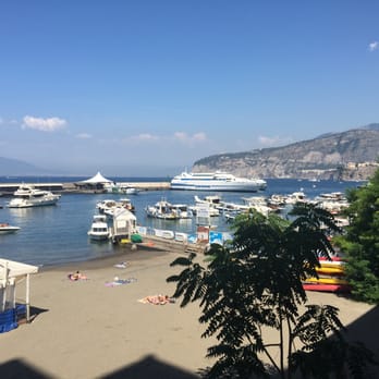 Surriento Suites - View from our window! - Bed & Breakfast Near Me - Sorrento, NA
