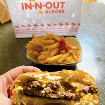In-N-Out Burger - Burgers Near Me - Pasadena, California In-N-Out Burger - Burgers Near Me - Pasadena, California