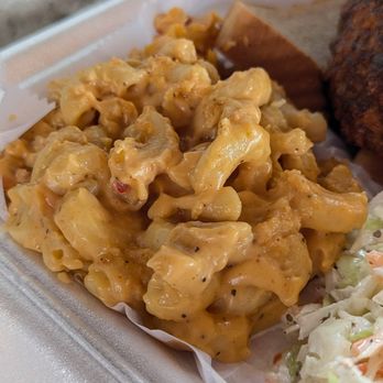 Red's Hot Chicken - The pimento mac n cheese is a definite keeper. cole slaw refreshing and good. - Southern Near Me - Nashville, Tennessee Red's Hot Chicken - The pimento mac n cheese is a definite keeper. cole slaw refreshing and good. - Southern Near Me - Nashville, Tennessee