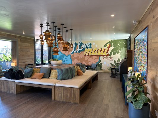Maui Seaside Hotel by null