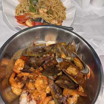 Etouffee Shaking Crab - Seafood Near Me - Redlands, California Etouffee Shaking Crab - Seafood Near Me - Redlands, California