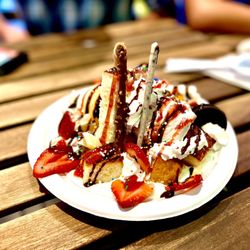 K Dessert cafe - Gelato Sweet Taste - Sweet Crispy Cubes