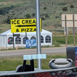 Swan Valley General Store - Few eateries, and a different focus gas station across the highway