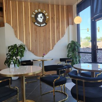 Ding Tea Foothills - Seating area - Bubble Tea Near Me - Casas Adobes, Arizona Ding Tea Foothills - Seating area - Bubble Tea Near Me - Casas Adobes, Arizona