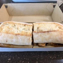 chachi's - Chicken banh mi