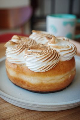 Doce Donut Co by null