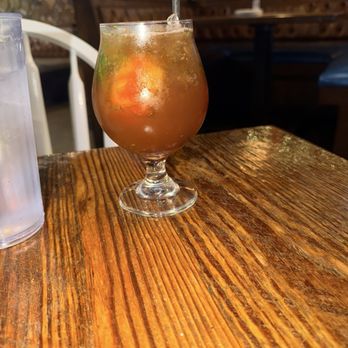 The Moonshiners Southern Table + Bar - Peachy Keen Cocktail - Southern Near Me - Houston, Texas
