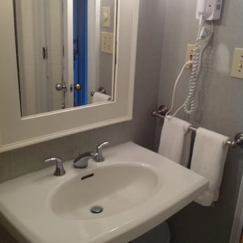 Tranquil House Inn - Sink & hair dryer - VN - Hotels Near Me - Manteo, North Carolina Tranquil House Inn - Sink & hair dryer - VN - Hotels Near Me - Manteo, North Carolina