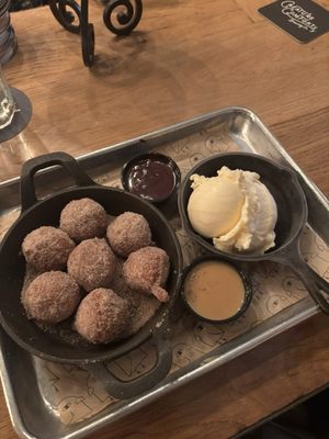Two Birds Taphouse by null