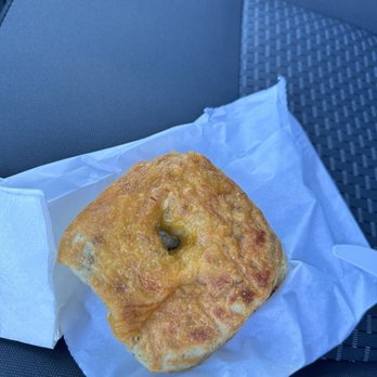 Airfield Espresso - Jalapeño cheddar bagel - Coffee & Tea Near Me - Snohomish, Washington Airfield Espresso - Jalapeño cheddar bagel - Coffee & Tea Near Me - Snohomish, Washington
