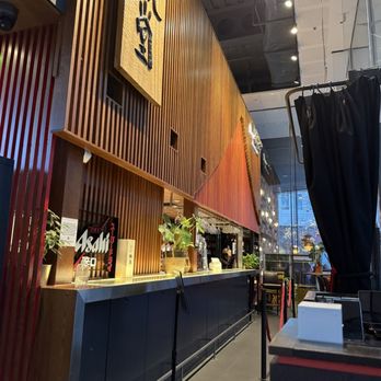 Ippudo London - Entrance - Ramen Near Me - London, XGL