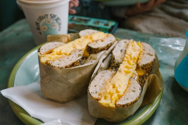 The Blue Light Speak Cheesy by null